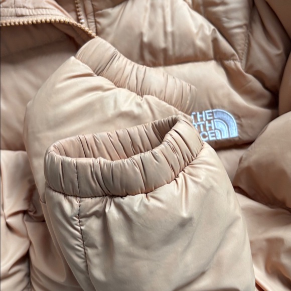 The North Face puffer - Picture 4 of 7